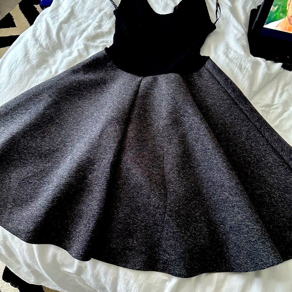 Adorable knit like dress